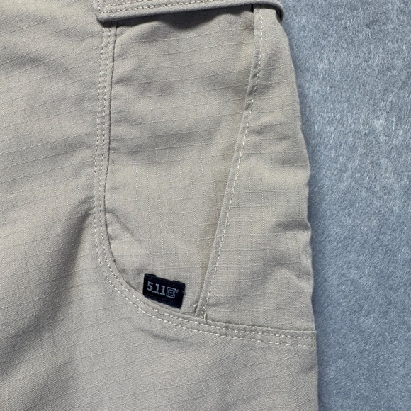 5.11 Tactical Men's Khaki Cargo Pants Size 34x32 Relaxed Fit Utility - Picture 5 of 8